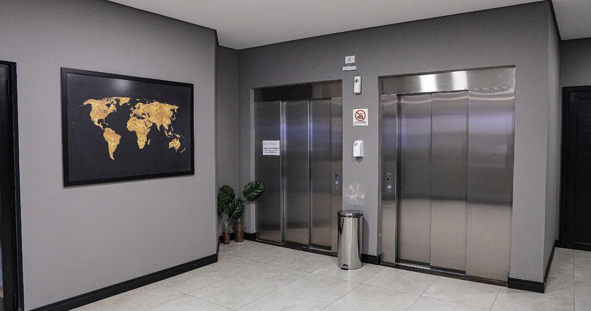 Apartdamani - Aptos Por Temporada No Centro Foz do Iguacu Luaran gambar